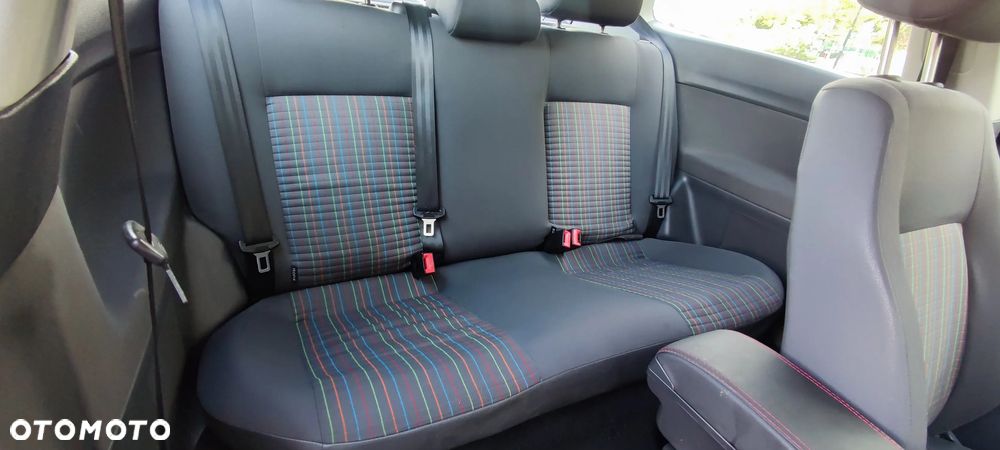 Volkswagen Polo 1.2 Comfortline - 19