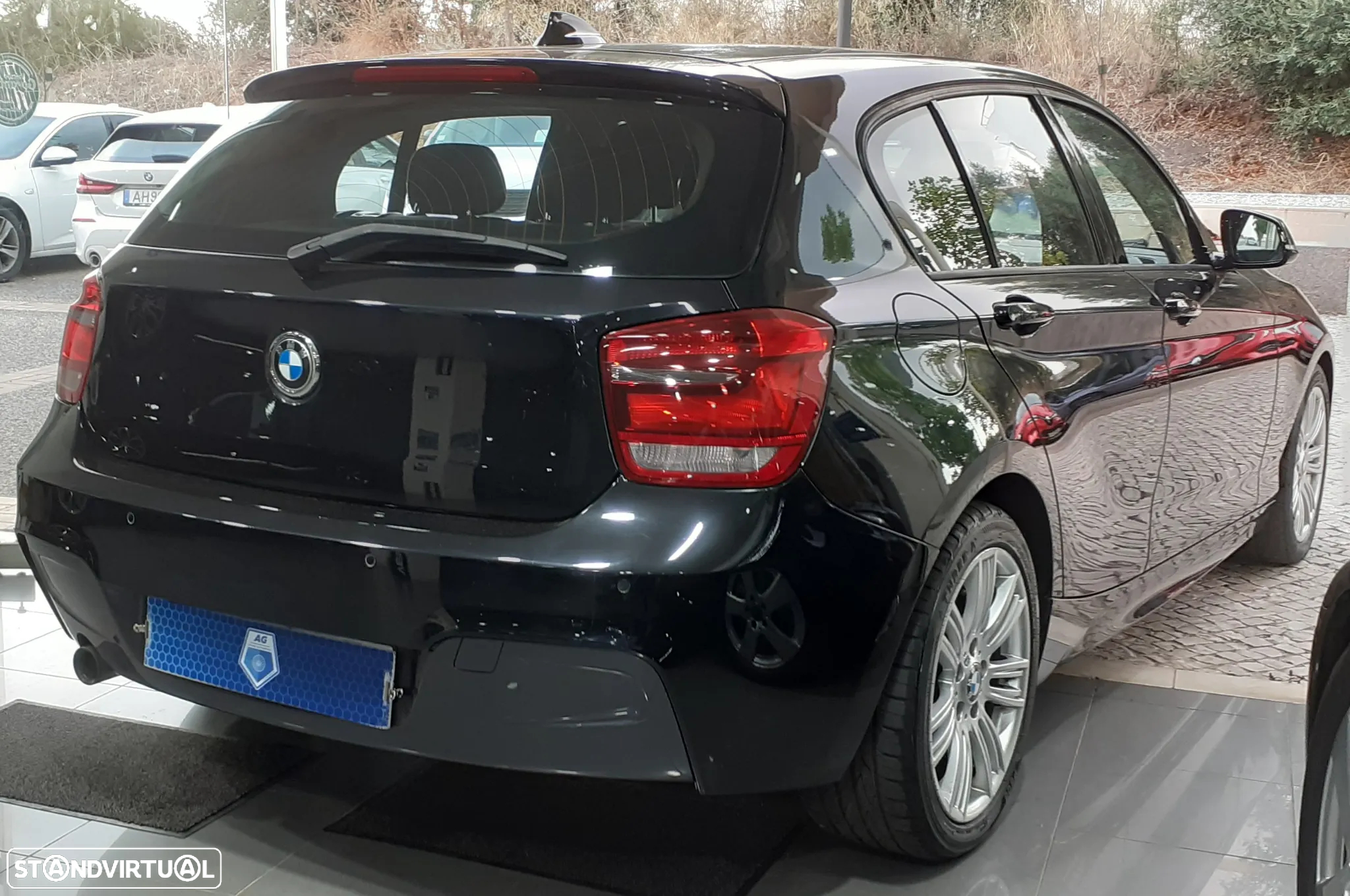 BMW 118 d Pack M - 4