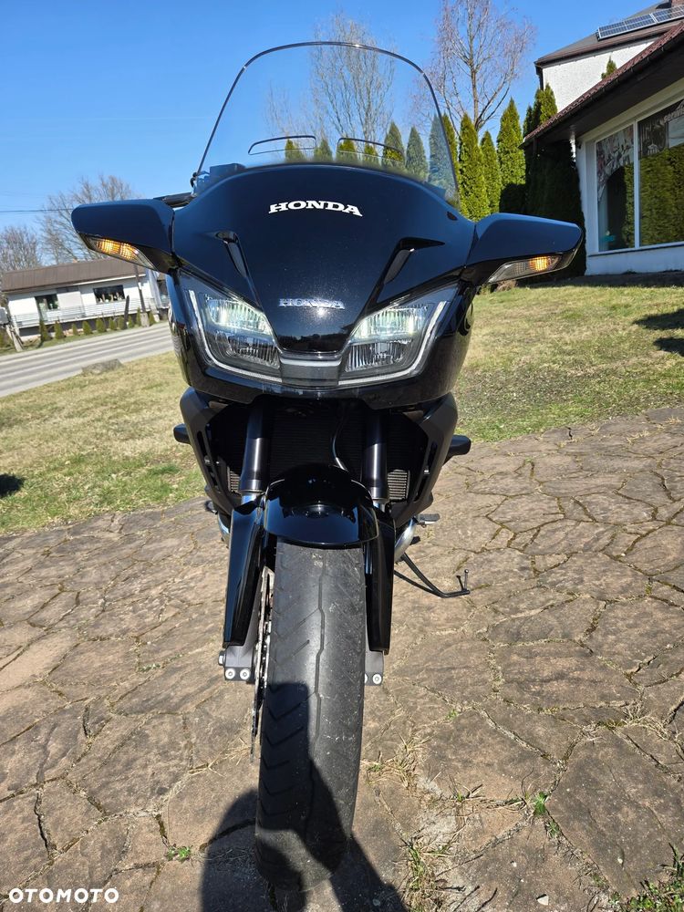 Honda CTX - 11
