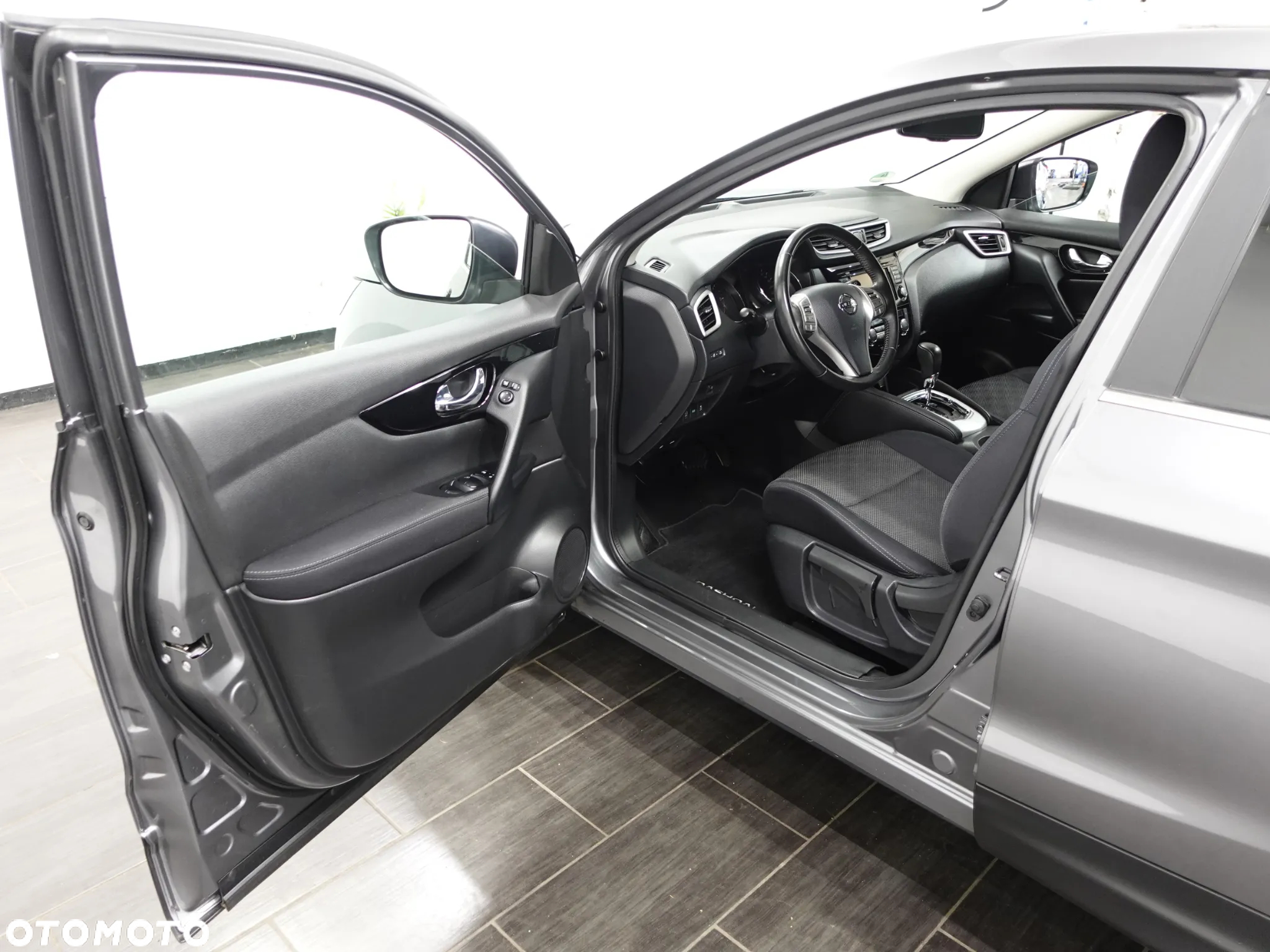 Nissan Qashqai 1.6 DCi N-Connecta Xtronic EU6 - 18