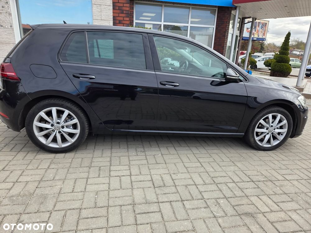 Volkswagen Golf - 5