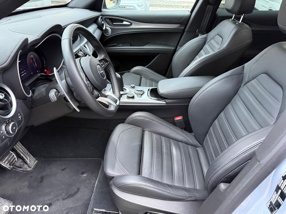 Alfa Romeo Stelvio 2.0 Turbo Veloce Q4 - 9