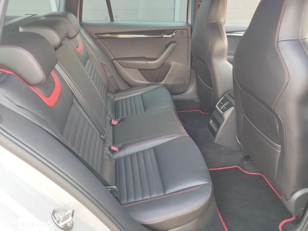 Skoda Octavia 2.0 TDI 4x4 RS Challenge DSG - 28