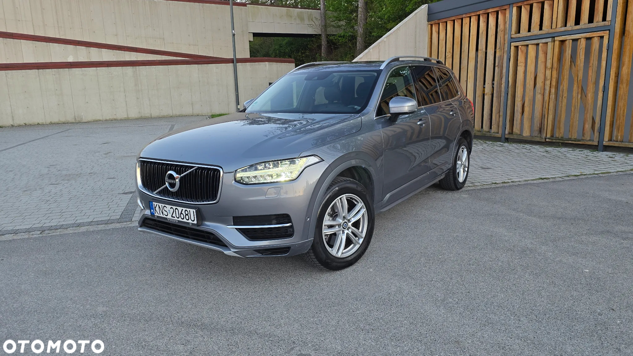 Volvo XC 90 B5 D AWD Geartronic Momentum - 28