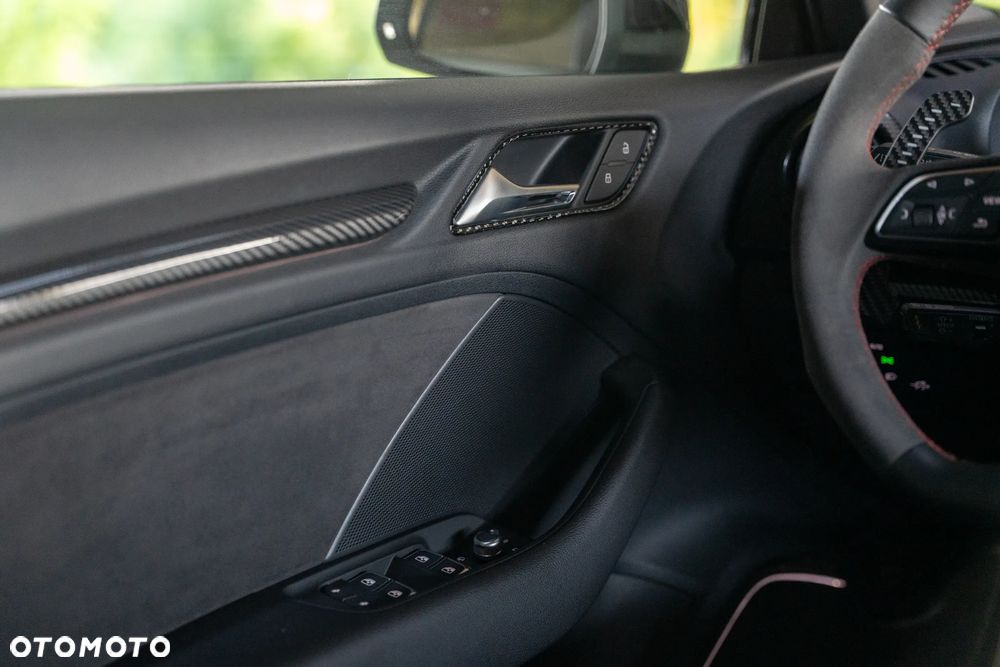 Audi RS3 Limousine 2.5 TFSI GPF Quattro S tronic - 22