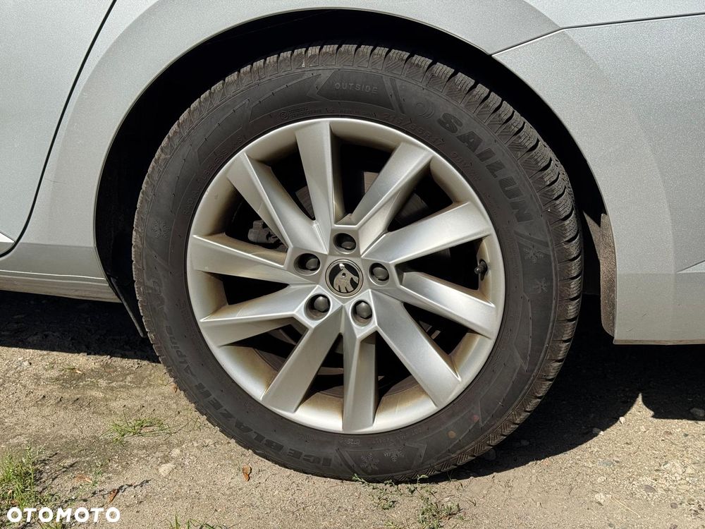 Skoda Superb 2.0 TDI SCR Ambition DSG - 38