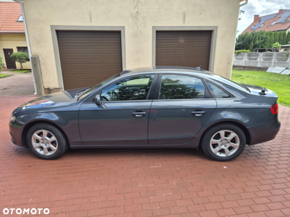 Audi A4 Limousine - 2
