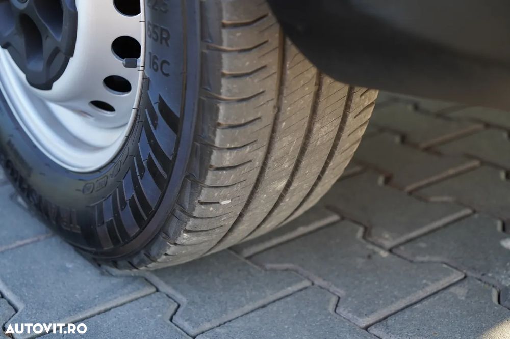 Iveco DAILY 35-140 / CU OPȚIUNI / 7 LOCURI / TABLĂ / DUBIȚĂ / IMPORTAT - 16