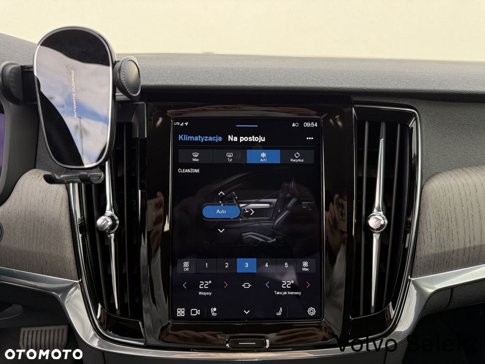 Volvo V90 Cross Country - 25