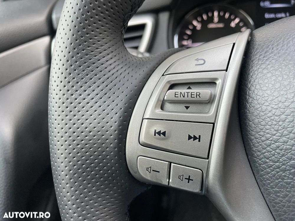 Nissan Qashqai 1.5 DCI Start/Stop N-Connecta - 19