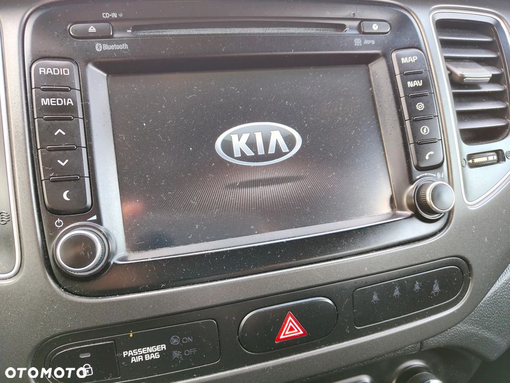 Kia Carens 1.7 CRDi M - 20