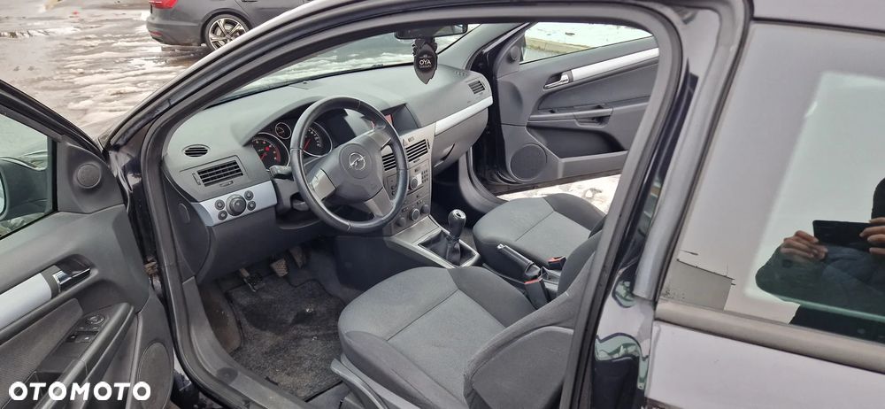 Opel Astra 1.8 Sport - 10