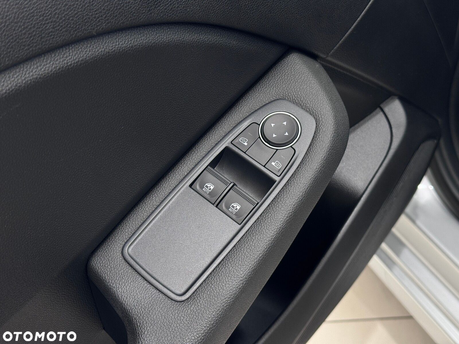Renault Clio - 20