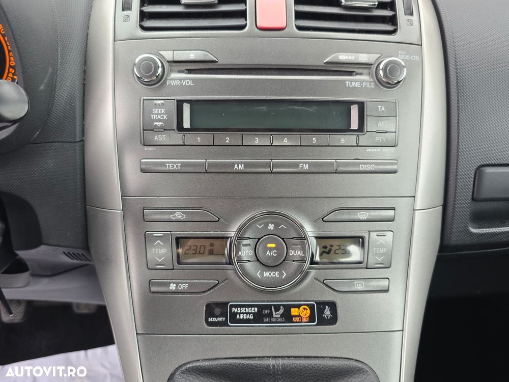 Toyota Auris 1.4 VVT-i Luna - 12