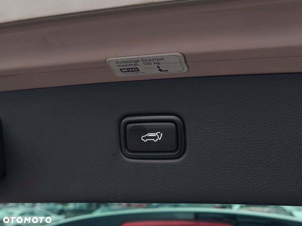 Hyundai Tucson 2.0 CRDI Premium 4WD - 32