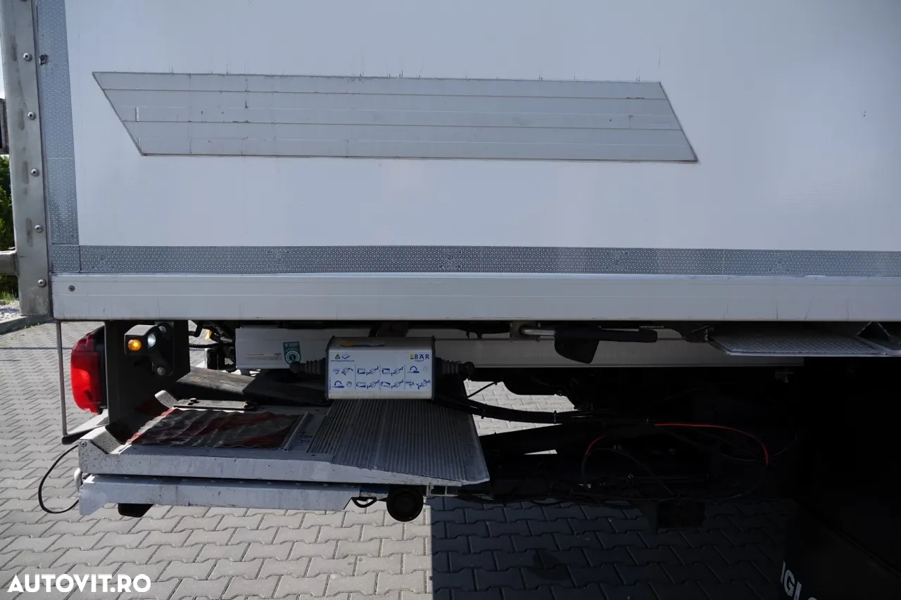Scania P 410 / TRANSMISIE LA RECE / SLAVE / unitate FRIGO BLOCK / 2X LIFT DE ÎNCĂRCARE / TEMPERATURĂ MULTIMEMBRU DUPĂ CONTRACTUL DE SERVICE GOLDEN / - 18