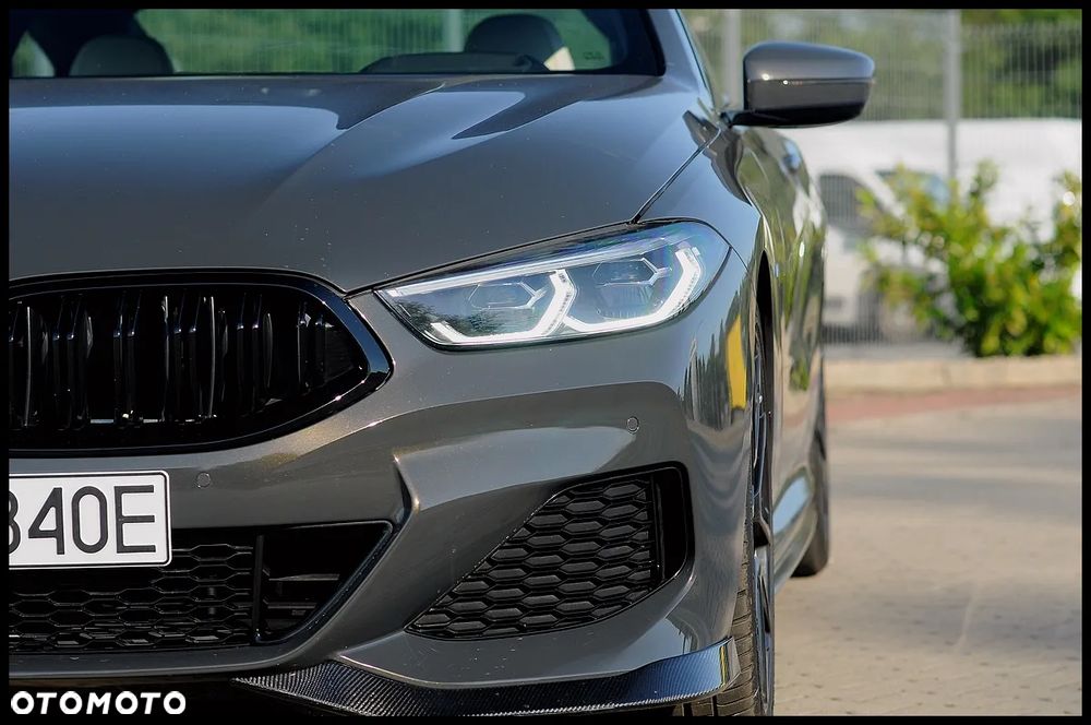 BMW Seria 8 840i - 12
