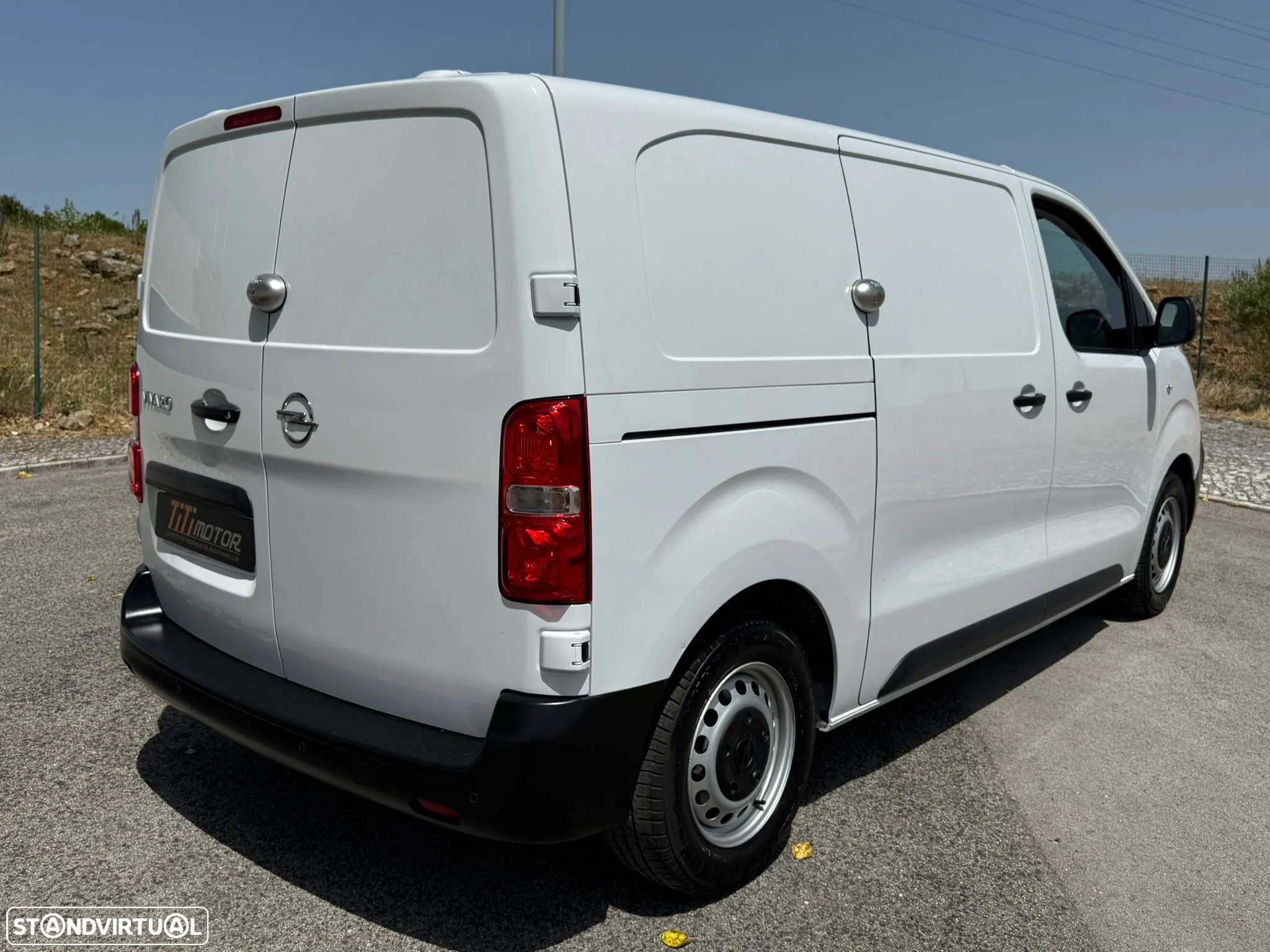 Opel Vivaro 1.5 CDTi 3Lug Iva Dedutível - 4