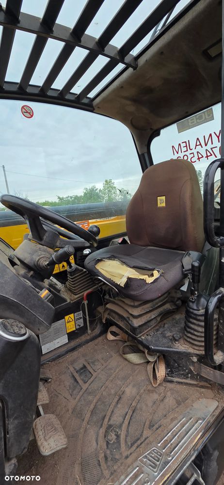 JCB 535-125 Hi Viz - 11