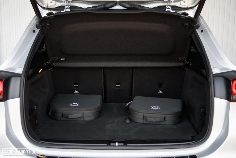 Mercedes-Benz EQA 300 4Matic AMG Line - 15