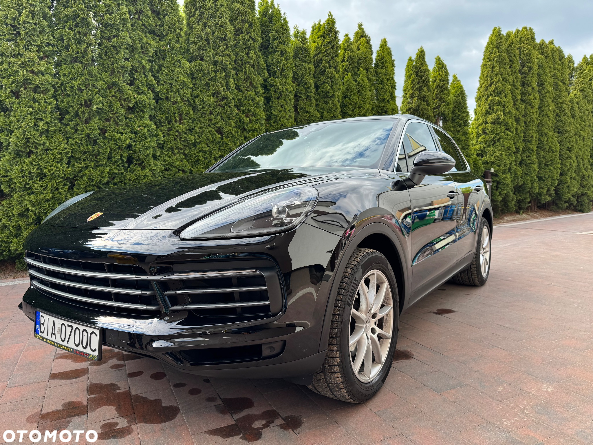 Porsche Cayenne Standard - 2