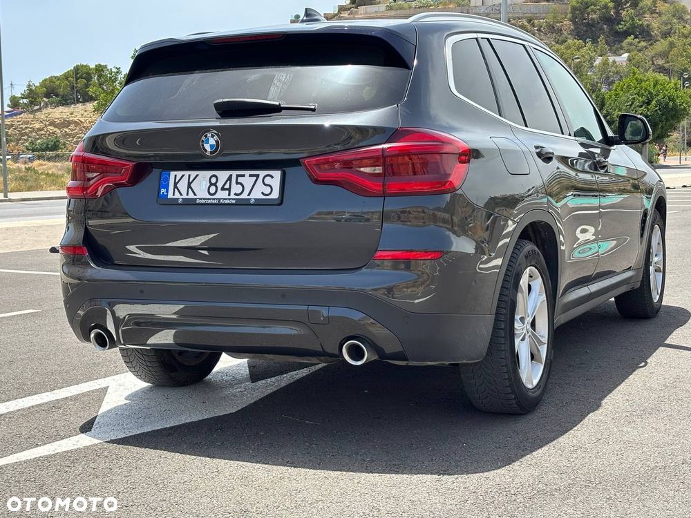 BMW X3 xDrive20d - 17