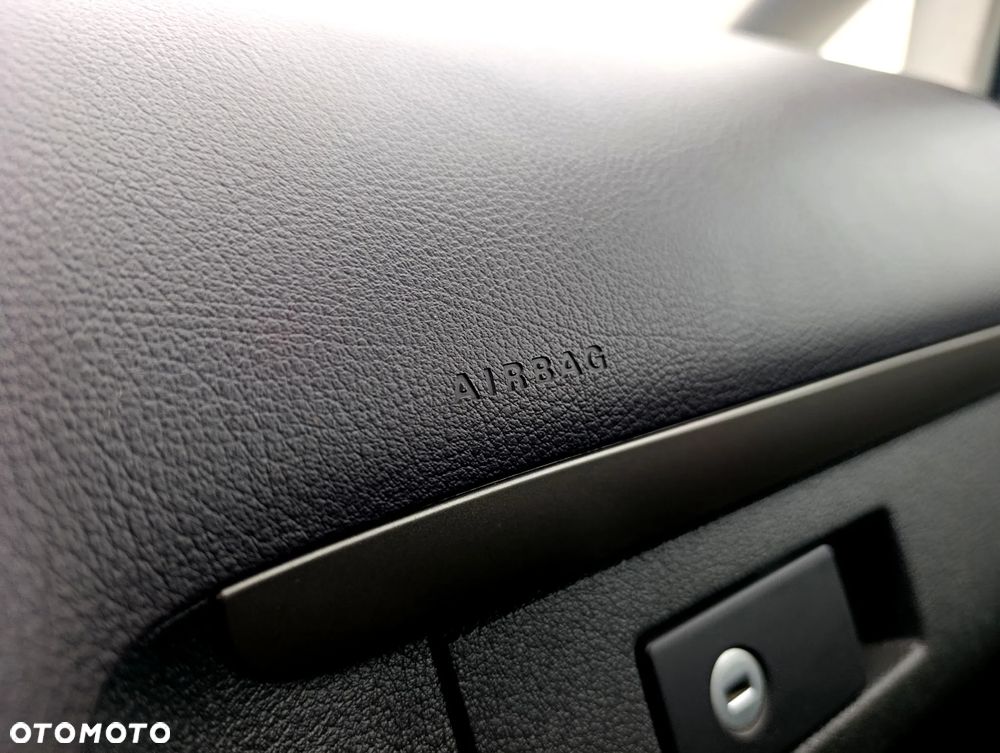 Volkswagen Touran 1.9 TDI DPF United - 23