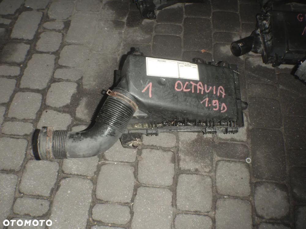 obudowa odma rura filtra powietrza b5 golf IV  audi a3 tt a4 a6 - 8
