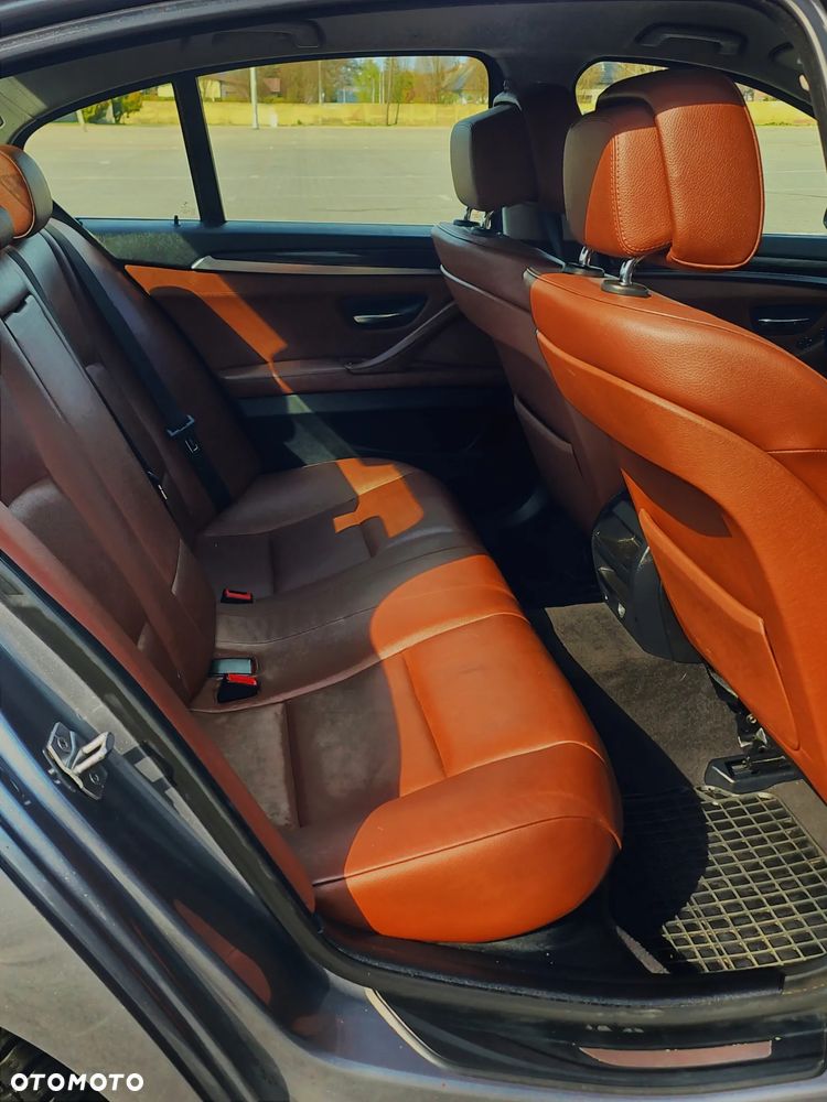 BMW Seria 5 520d - 11