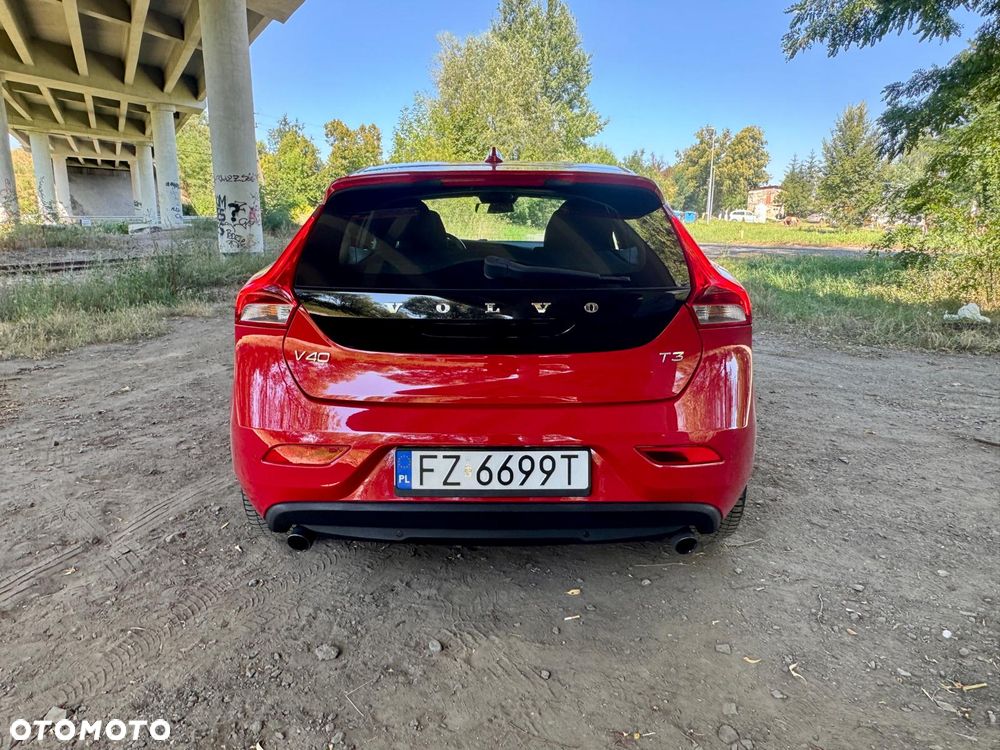Volvo V40 T3 Drive-E Momentum - 5