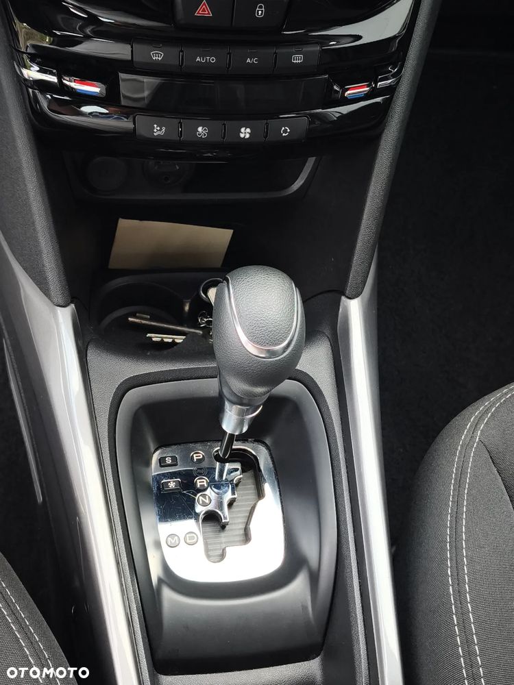 Peugeot 2008 - 22