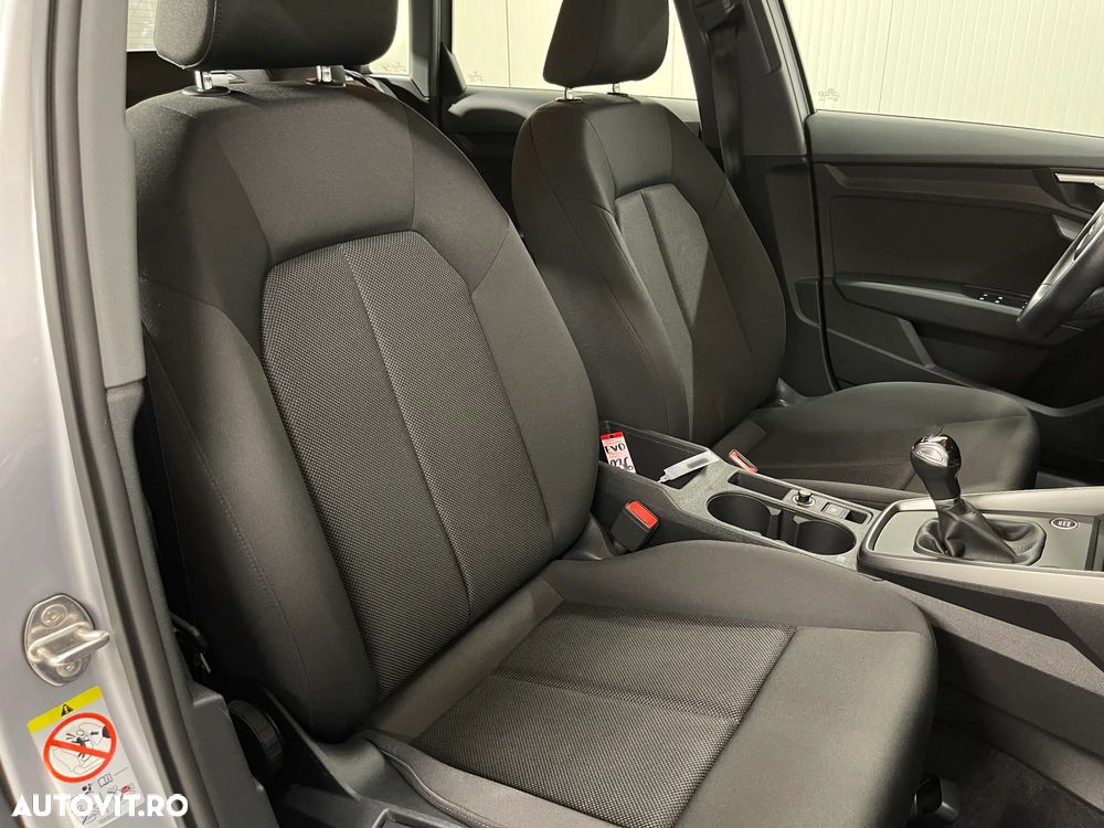 Audi A3 Sportback 2.0 30 TDI Advanced - 10