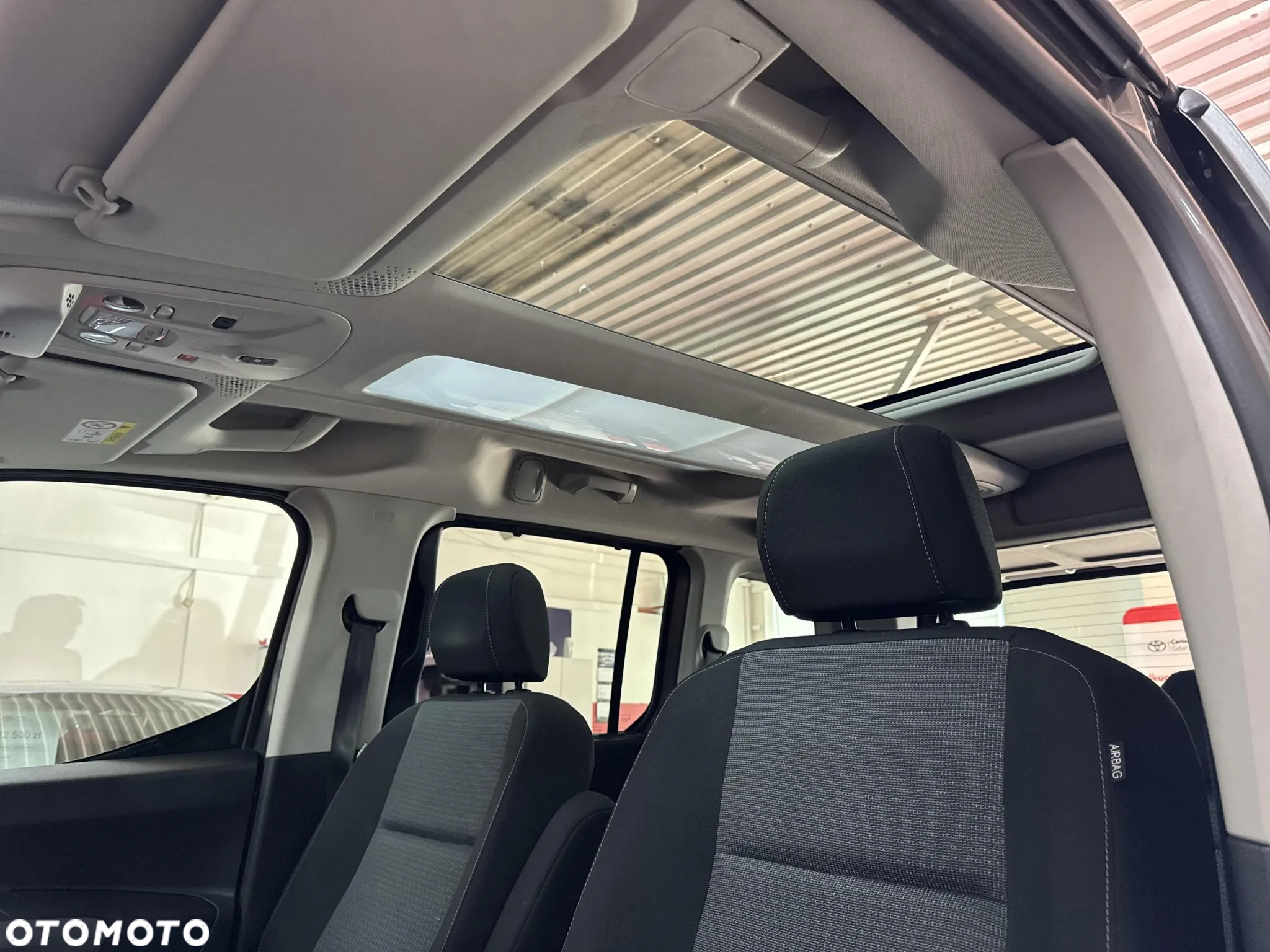 Toyota Proace City Verso 1.2 D-4T Family - 12