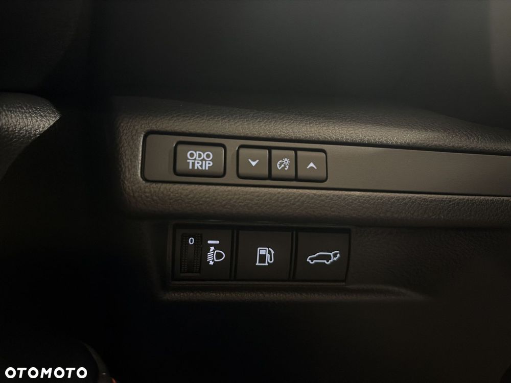 Lexus LBX 1.5 Hybrid Emotion - 14