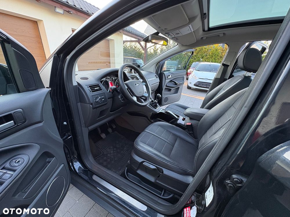 Ford Kuga 2.0 TDCi 4x4 Titanium - 17