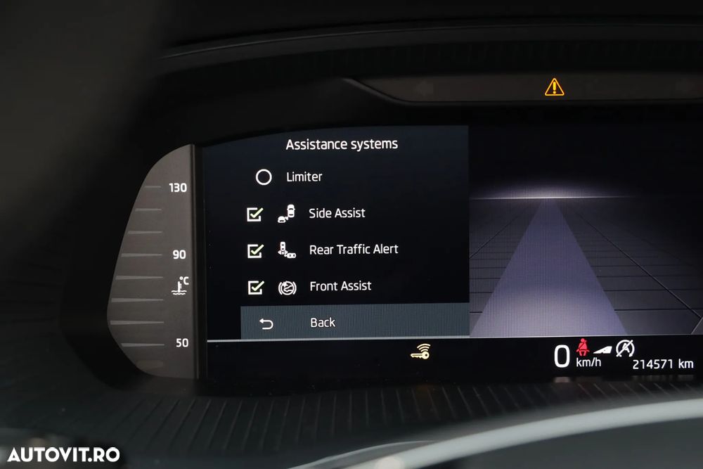 Skoda Octavia Combi 2.0 TDI First Edition - 32