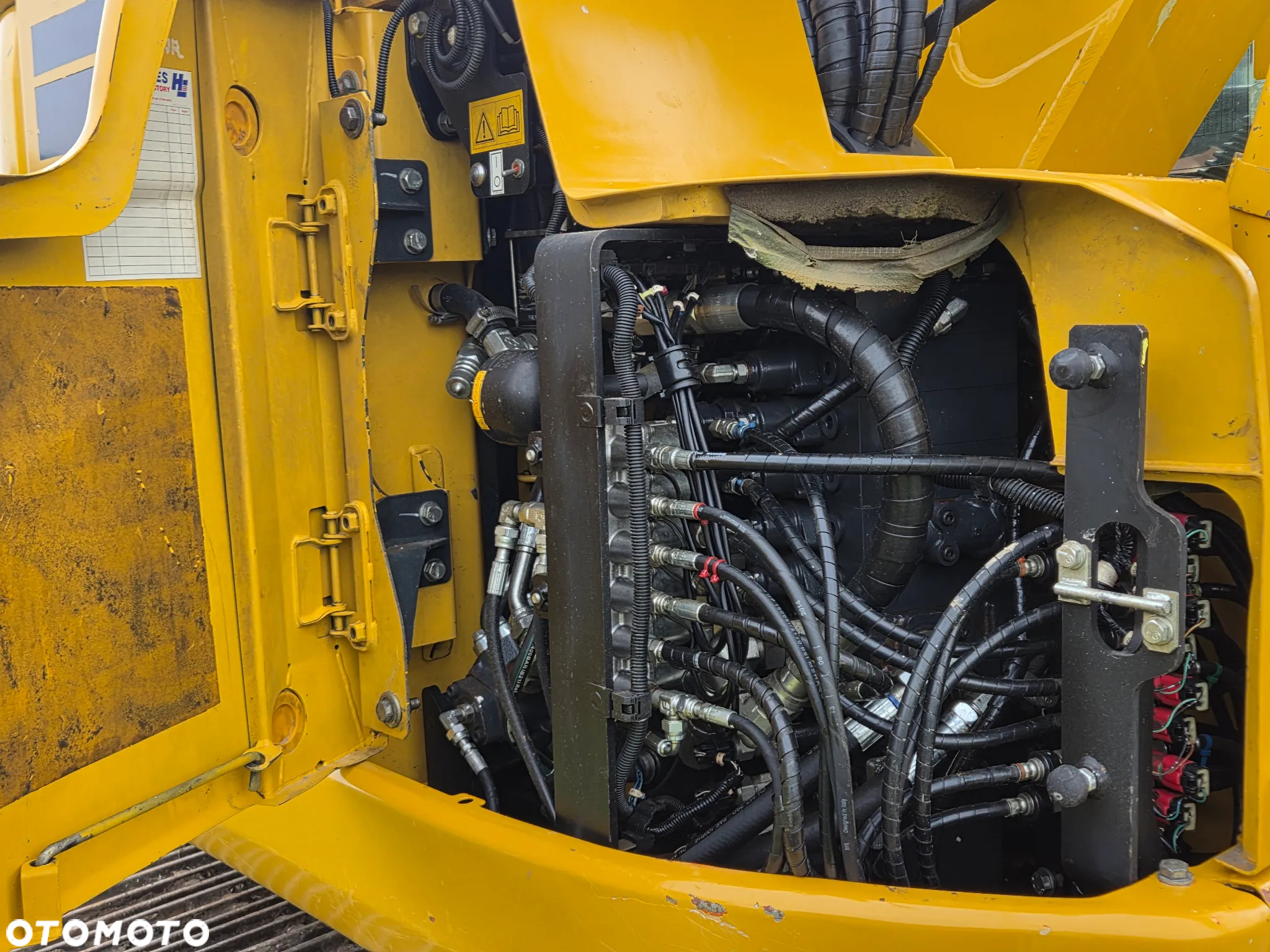 Komatsu PC138US - 12