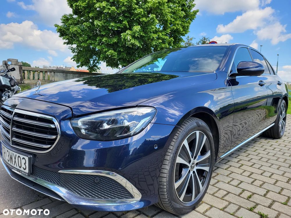 Mercedes-Benz Klasa E 300 de Business Edition - 4