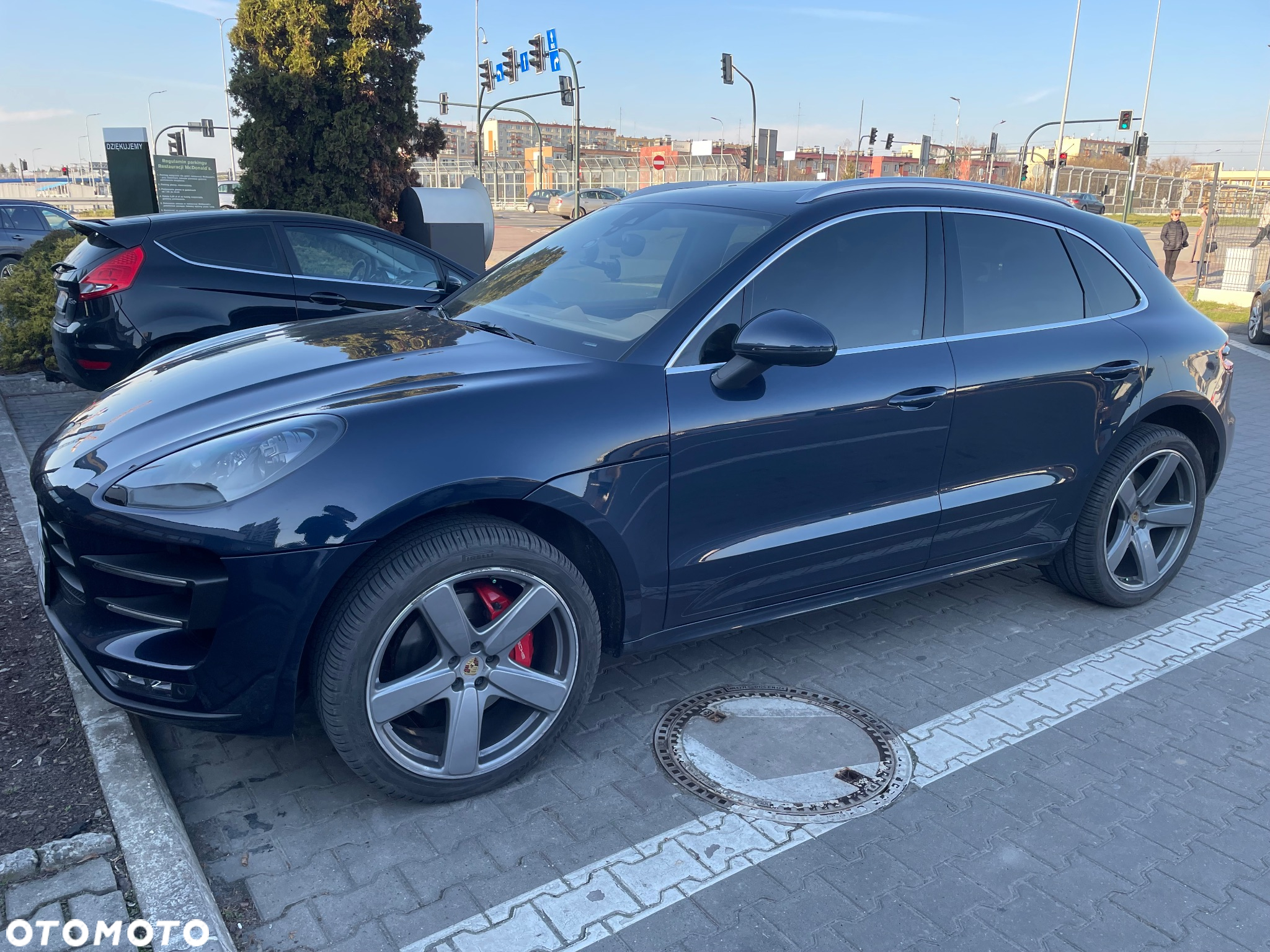 Porsche Macan Turbo PDK - 29