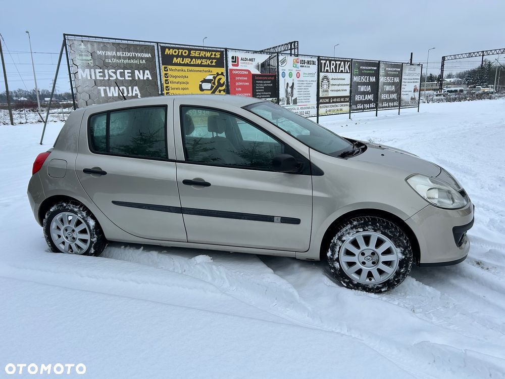 Renault Clio - 6