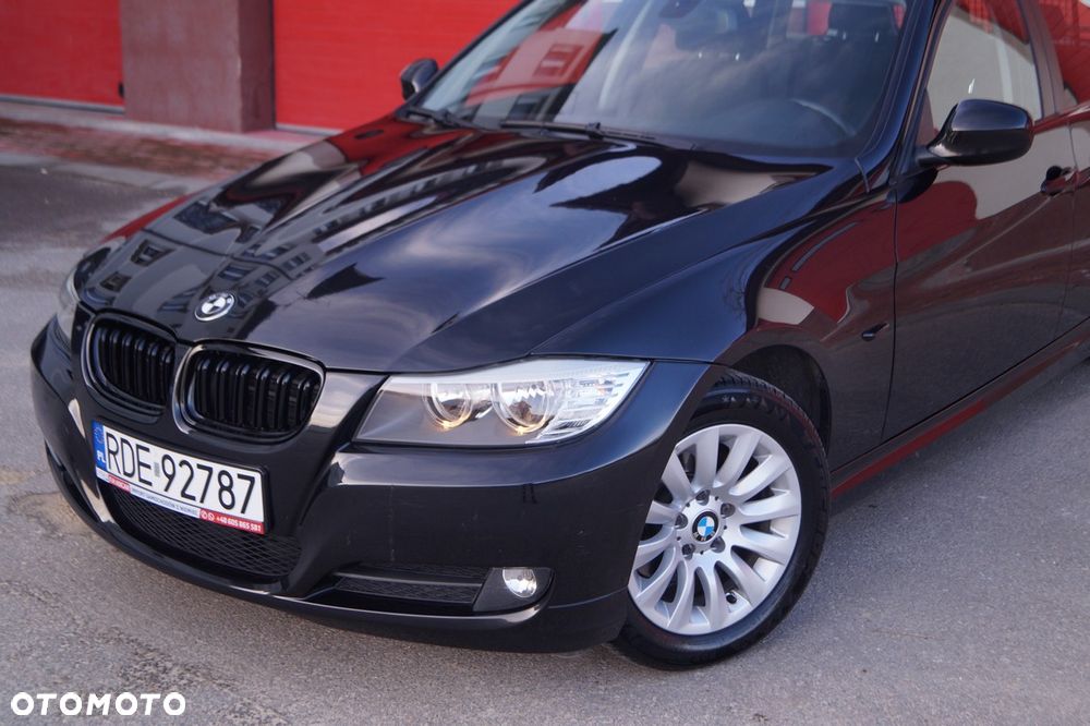 BMW Seria 3 318i Edition Exclusive - 9