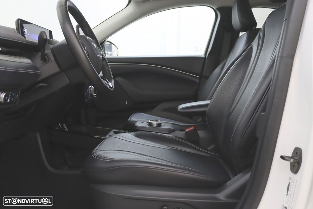 Ford Mustang Mach-E - 5