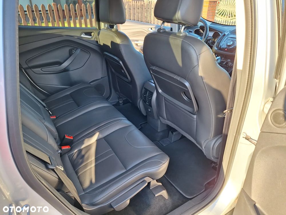 Ford Kuga 2.0 TDCi 4x4 Titanium - 22