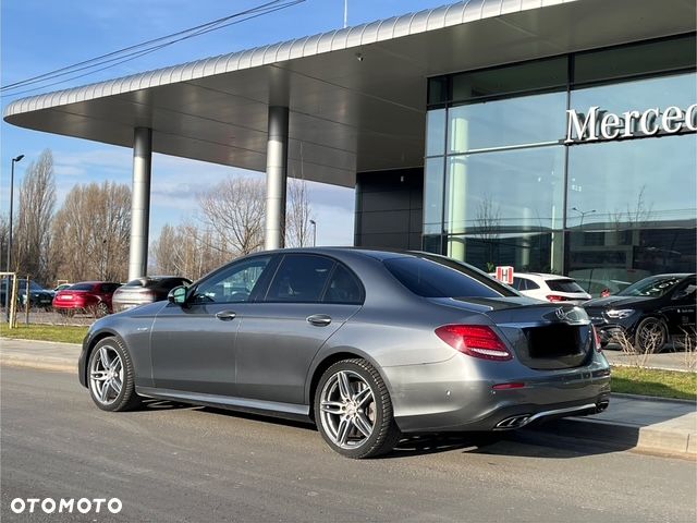 Mercedes-Benz Klasa E - 4