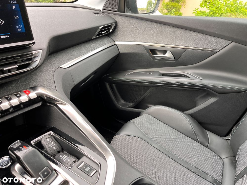 Peugeot 3008 1.2 PureTech Allure Pack S&S EAT8 - 22