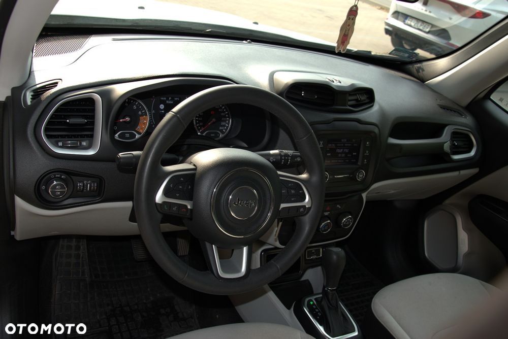 Jeep Renegade - 8