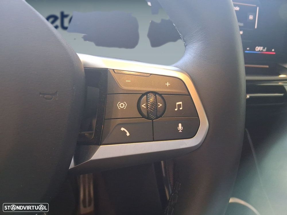 BMW iX1 eDrive20 Pack Desportivo M Pro - 14