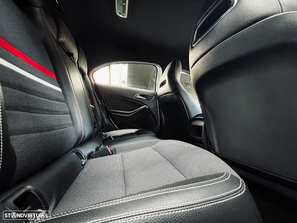 Mercedes-Benz A 180 d Urban - 37