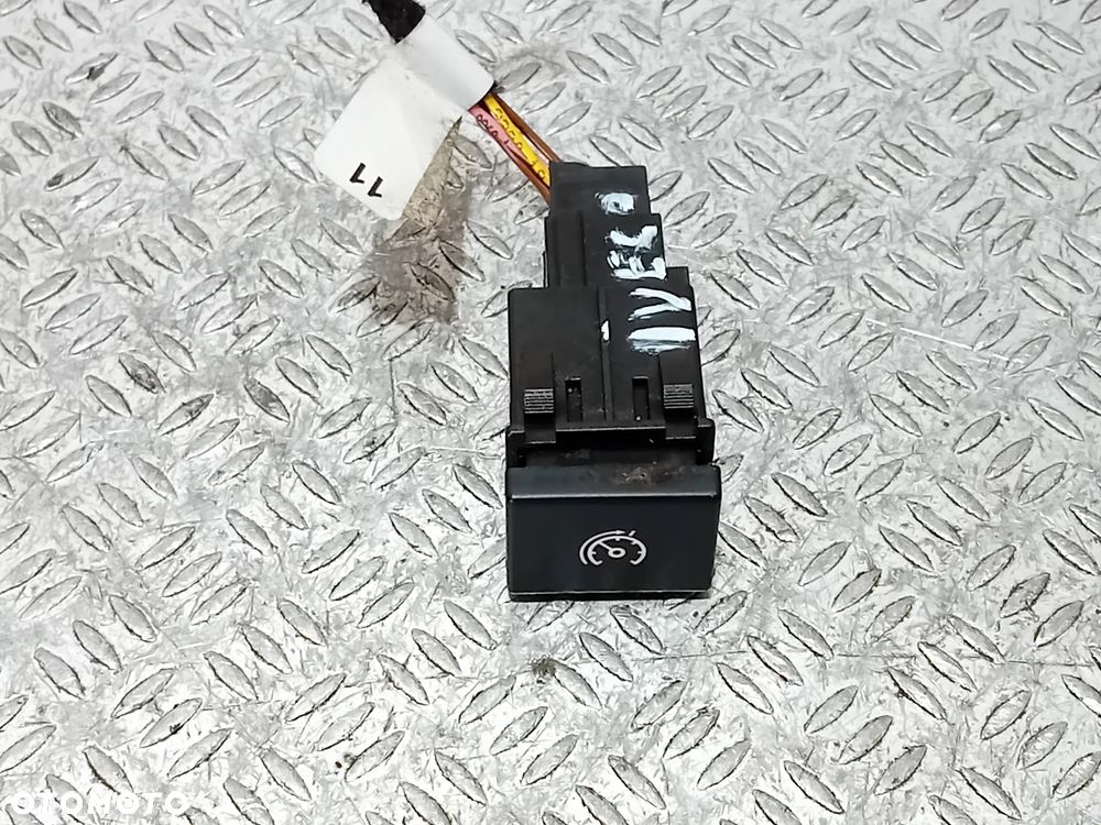 WŁĄCZNIK TEMPOMATU IVECO DAILY R2016 NR 5801527939 - 1