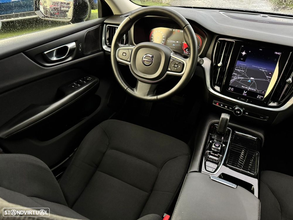 Volvo V60 2.0 T6 AWD TE R-Design Expression - 28